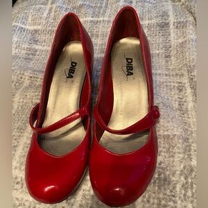 Diba Cherry Red Mary Jane’s, Sz 8.5